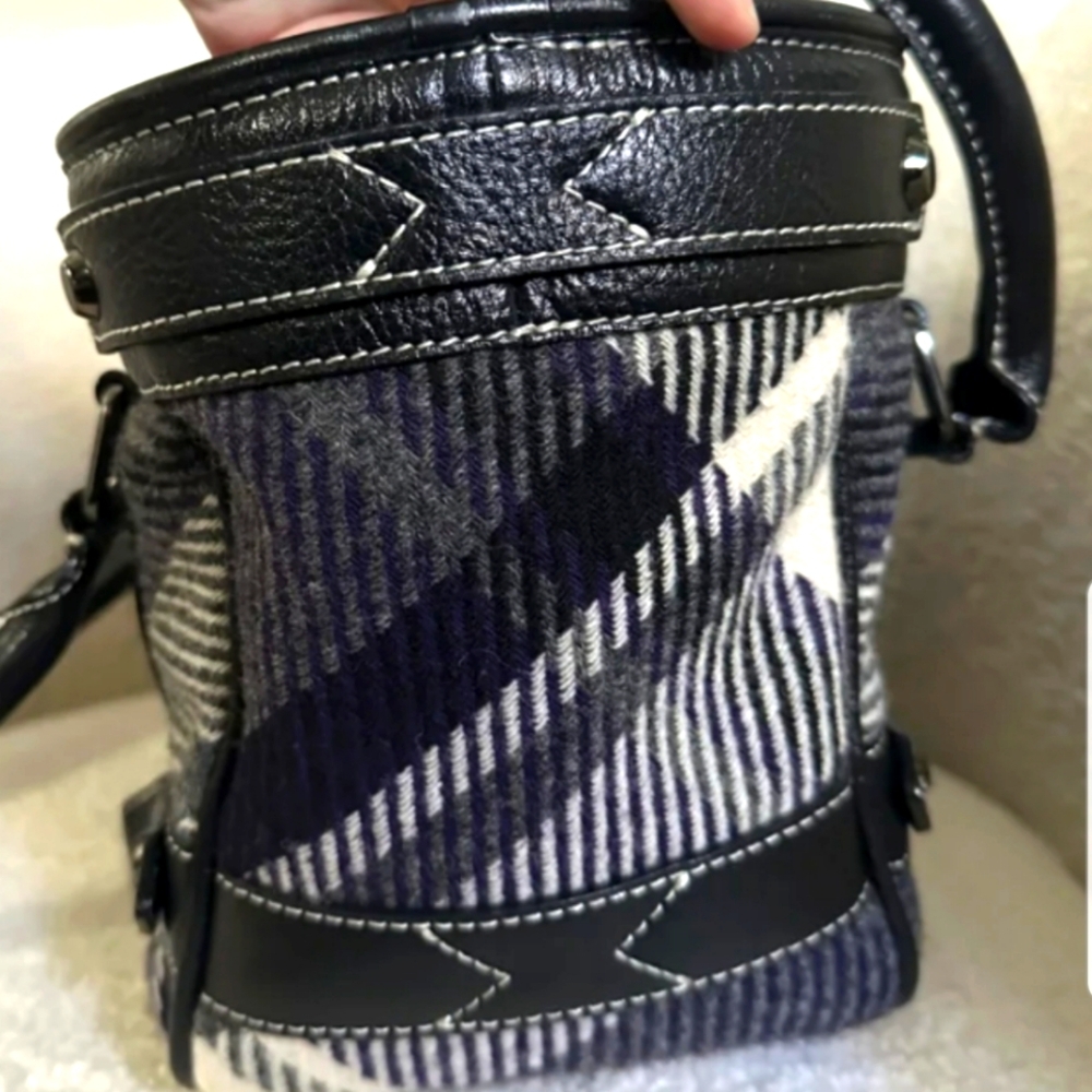 Rare Burberry Blue & White Nova Check Tote Bag - Picture 8 of 12
